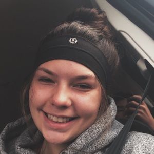 Meet your Posher, Mackenzie